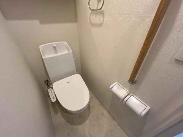 トイレ(シャワー付トイレ)