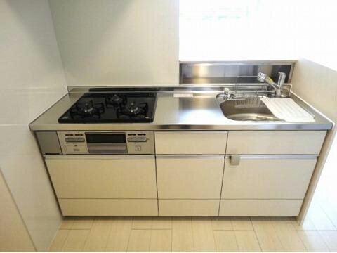 物件内観写真4　(室内写真は別部屋の写真です。)