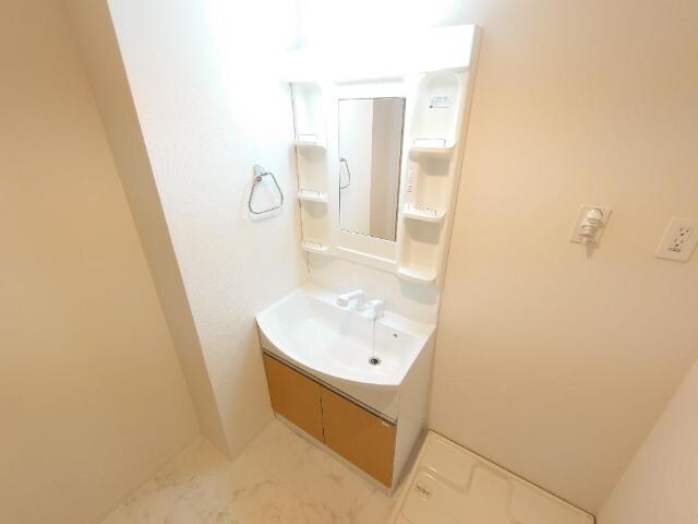 物件内観写真7　(洗髪洗面化粧台)