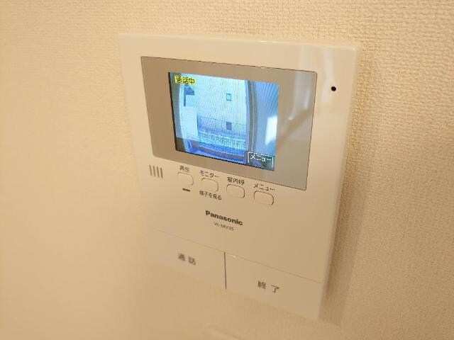 物件内観写真12　(カメラ付インターホン)