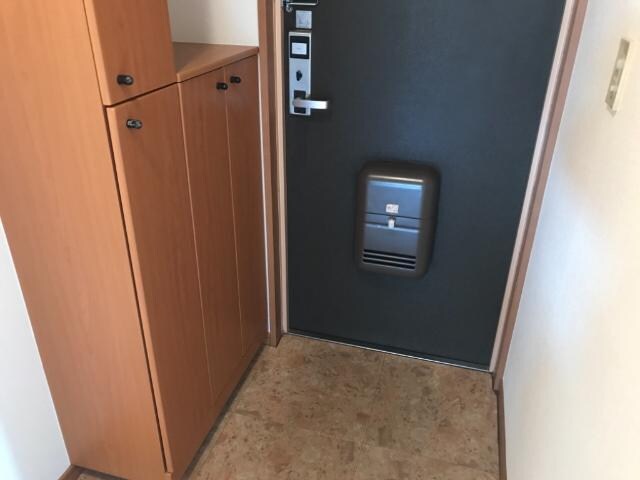 物件内観写真21　(玄関)