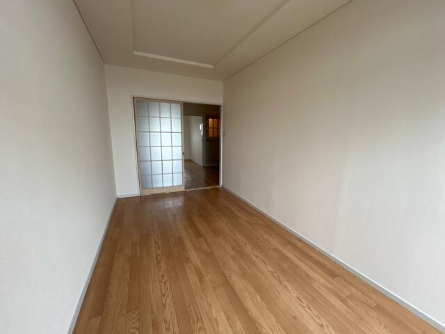 物件内観写真6　(洋室)