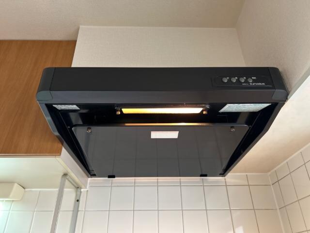物件内観写真13　(レンジフードファン)