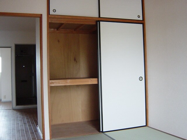 物件内観写真17　(収納)