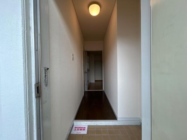 物件内観写真21　(玄関)