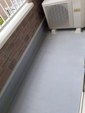 物件内観写真12　(外からの目が気にならないバルコニーで洗濯物が干せます)