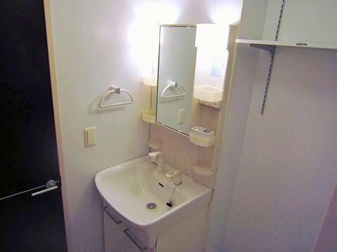 物件内観写真7　(室内写真は別部屋の写真です。)