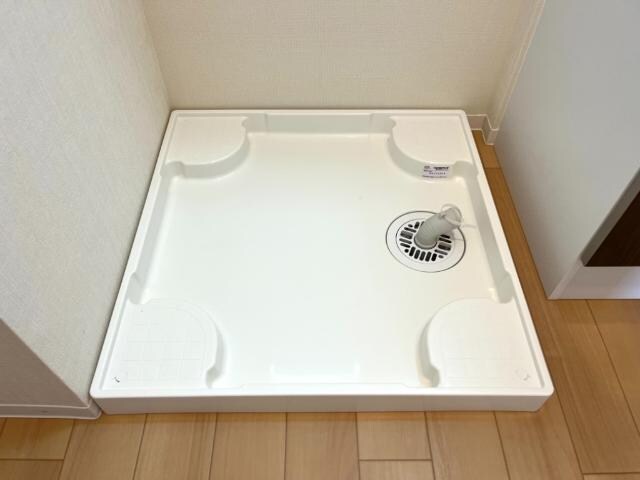 物件内観写真17　(洗濯機置場)