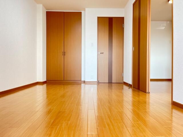 物件内観写真5　(洋室)