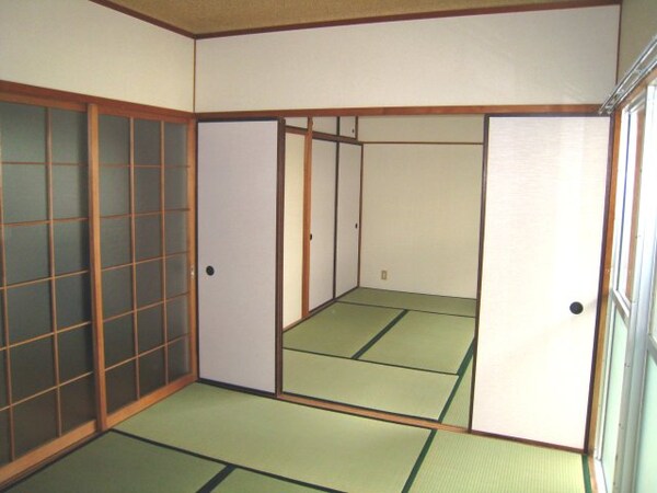 和室(※別部屋のお写真で、現況優先と致します。)