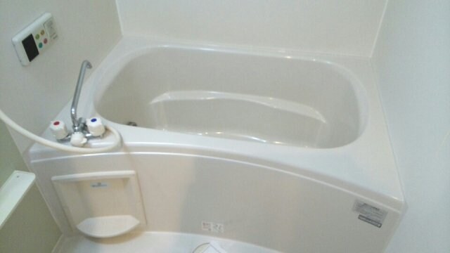 物件内観写真7　(お風呂です)