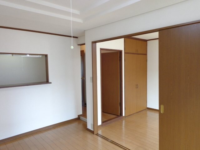 物件内観写真10　(リビング)