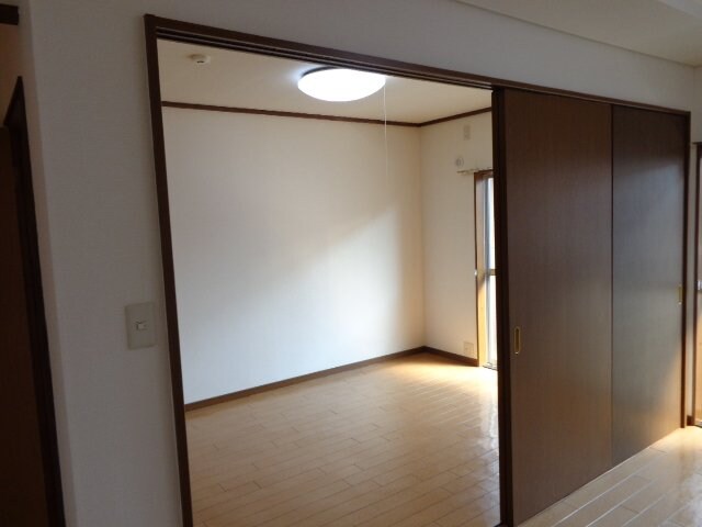 物件内観写真14　(南洋室)