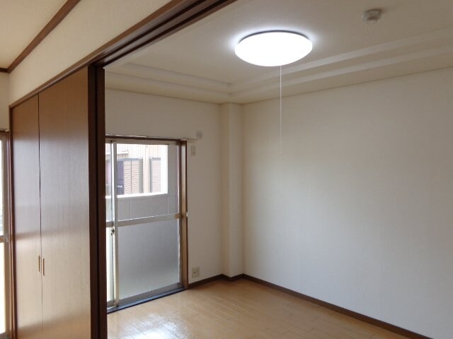 物件内観写真15　(リビング)