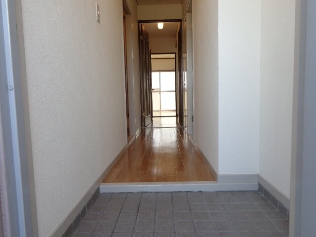 物件内観写真22　(玄関)