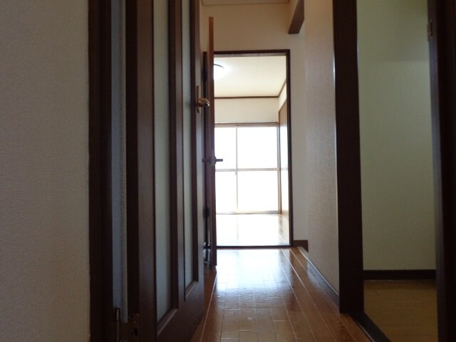 物件内観写真27　(廊下)