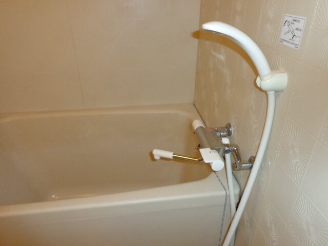 物件内観写真28　(浴室サーモ水栓)