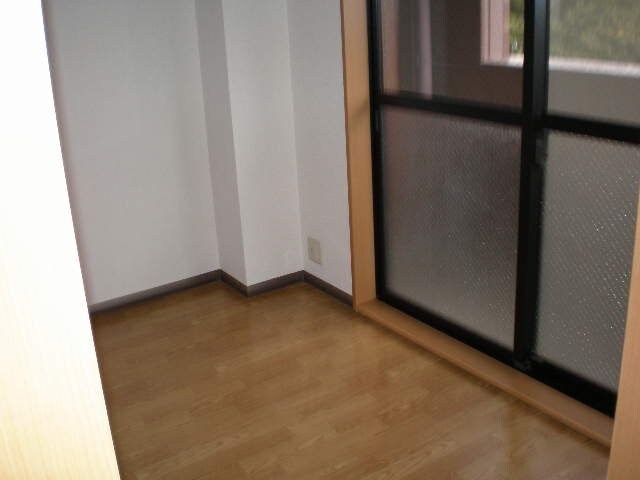 物件内観写真5　(洋室)