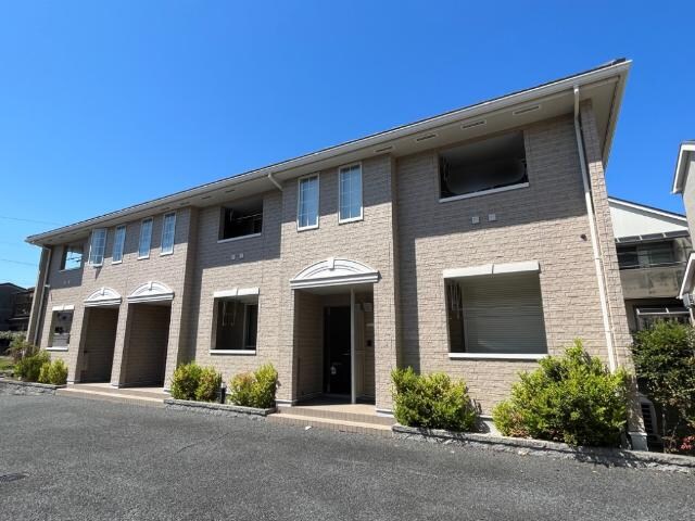 物件外観写真2　(外観写真（昼）)