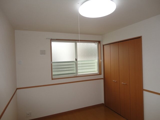 物件内観写真12　(北側洋室)