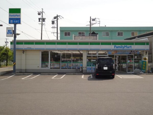 周辺環境(ファミリーマート半田瑞穂店まで722ｍ)