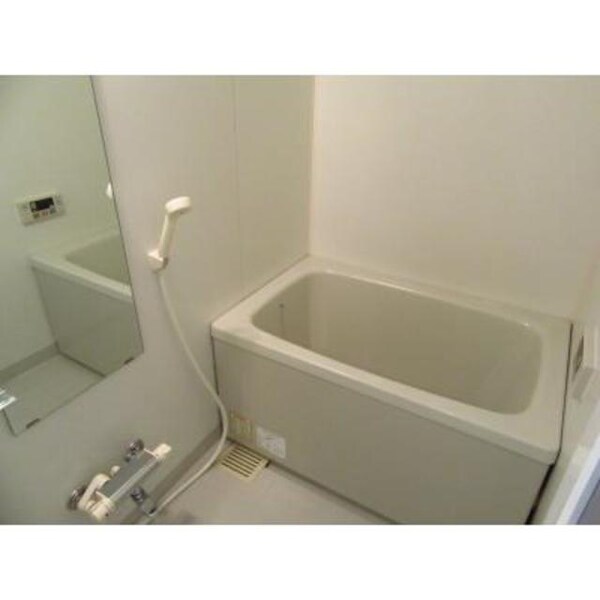 浴室(※写真は同タイプ住戸です。)