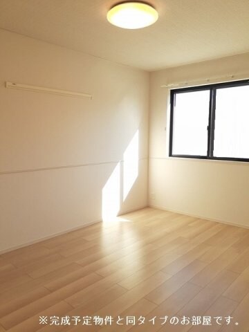 物件内観写真8　(内装です)