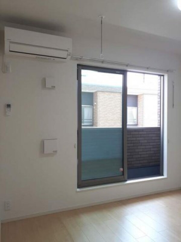 バルコニー(バルコニーがあります)