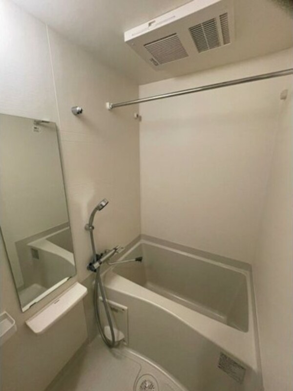 浴室(※写真は同じマンションの違う部屋のものになります。)