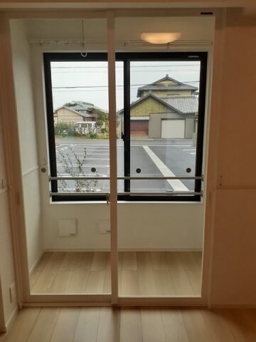 物件内観写真10　(おしゃれな内装です)