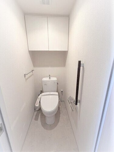 物件内観写真6　(洗浄暖房便座)