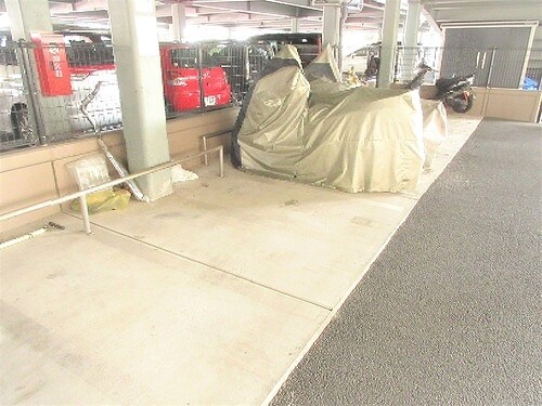 物件内観写真20　(バイク置場)