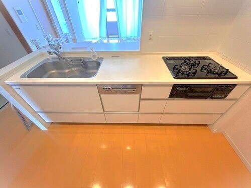 物件内観写真23　(システムキッチン(別アングル))