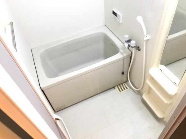 浴室(バス／シャワールーム等)