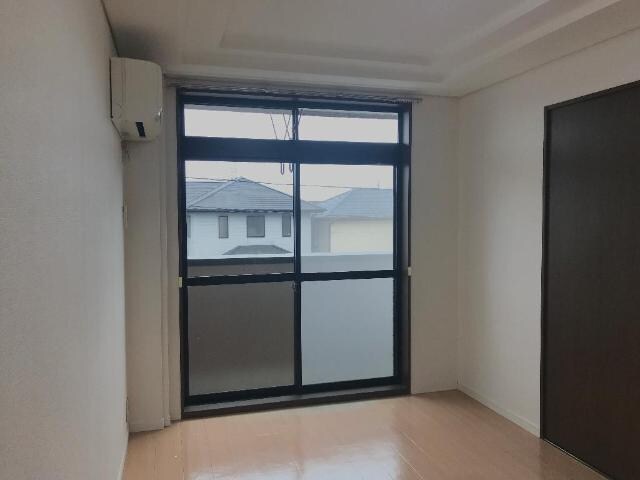 物件内観写真11　(リビング)