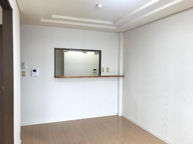 物件内観写真13　(リビング)