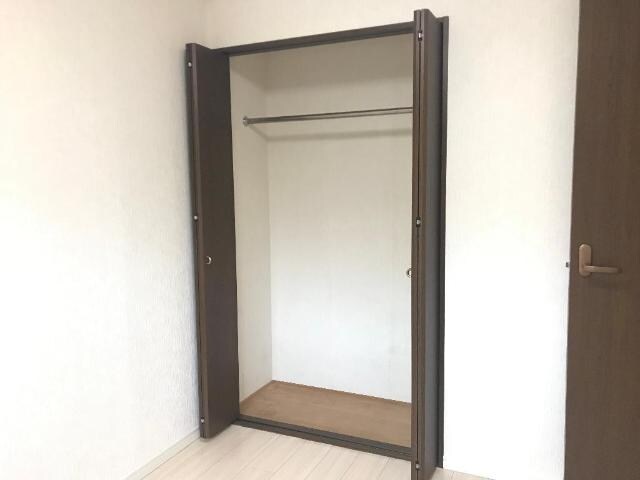 物件内観写真16　(収納)