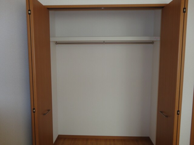 物件内観写真11　(クローゼット)