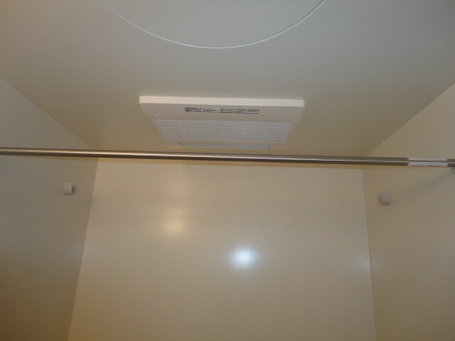 物件内観写真21　(浴室乾燥機)