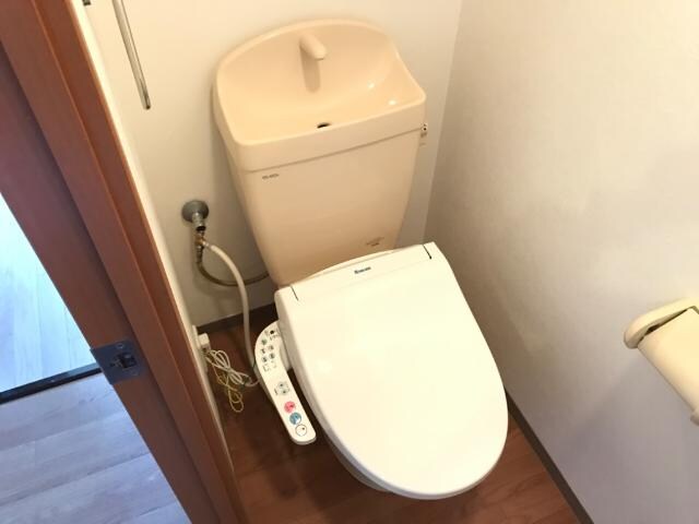 物件内観写真24　(シャワー付トイレ)