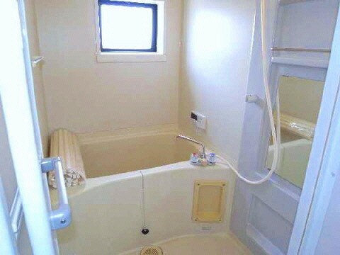 物件内観写真6　(室内写真は別部屋の写真です。)