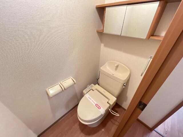 物件内観写真22　(シャワー付トイレ)