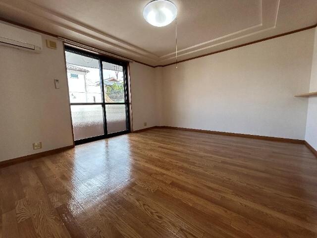 物件内観写真4　(室内)