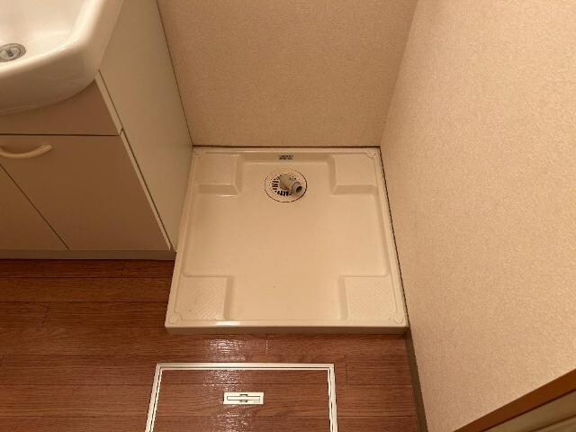 物件内観写真22　(洗濯機置場)