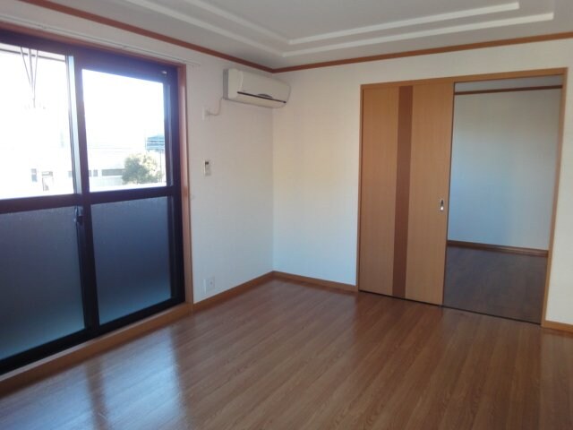 物件内観写真10　(リビング)