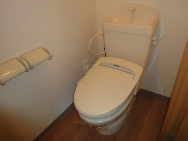 物件内観写真21　(シャワー付トイレ)