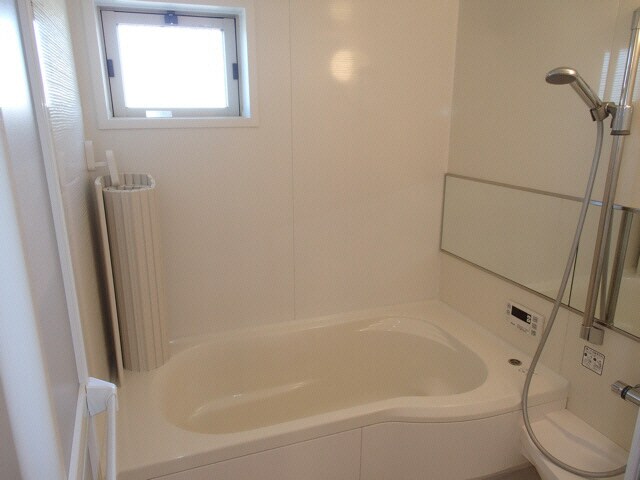 物件内観写真6　(室内写真は別部屋の写真です。)