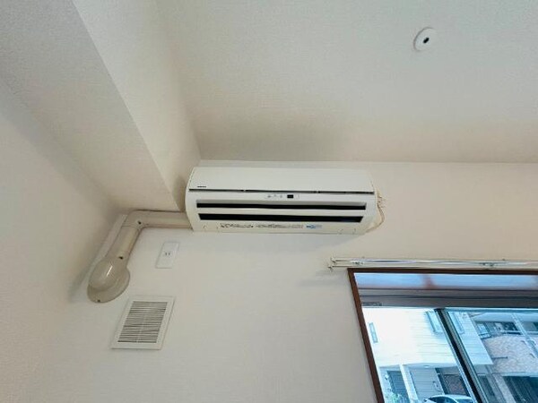 建物設備(エアコン)