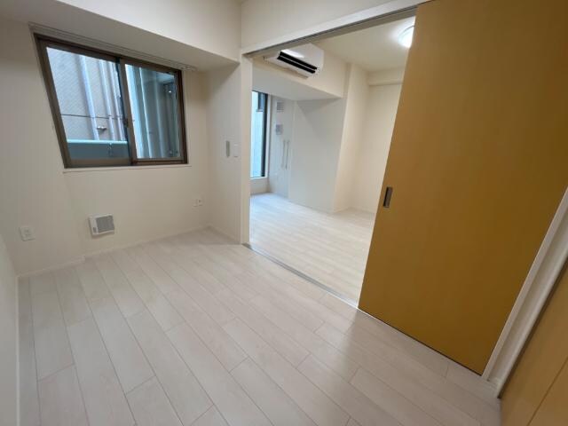 物件内観写真12　(洋室)