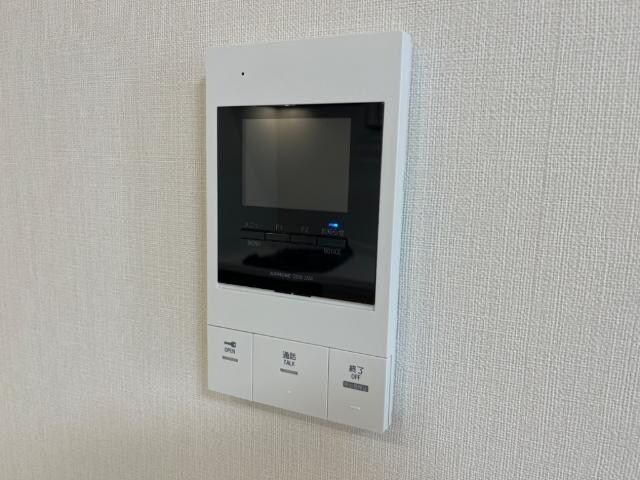 物件内観写真17　(カメラ付インターホン)